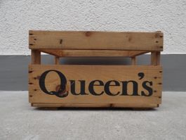 1 alte Holzkiste QUEENS Kiste Getränkekiste Harass