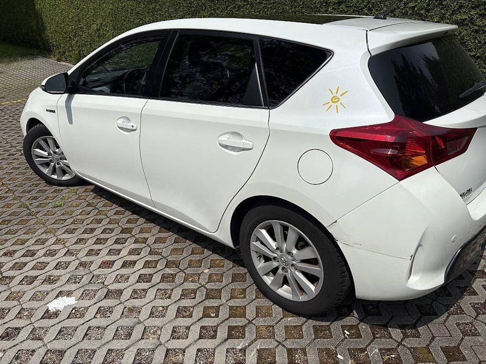 Automobili: Toyota Auris Hybrid 1.8 full Austattung – Usato da Arbon venduto da Dariusz1989 2