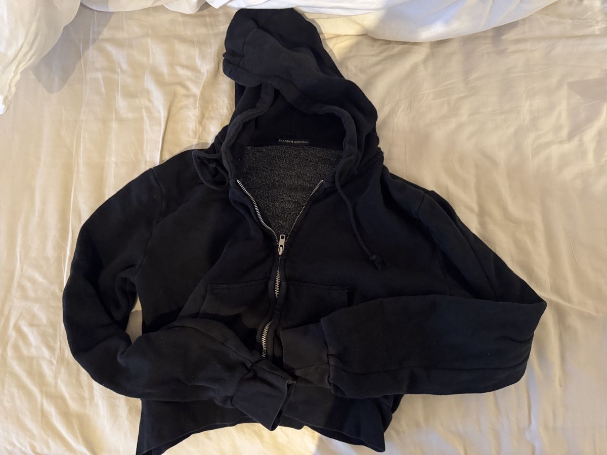 Brandy Melville Giacche: Brandy Melville 2 x Sweatshirtjacken – Usato da Teufen AR venduto da chi_h55m 2