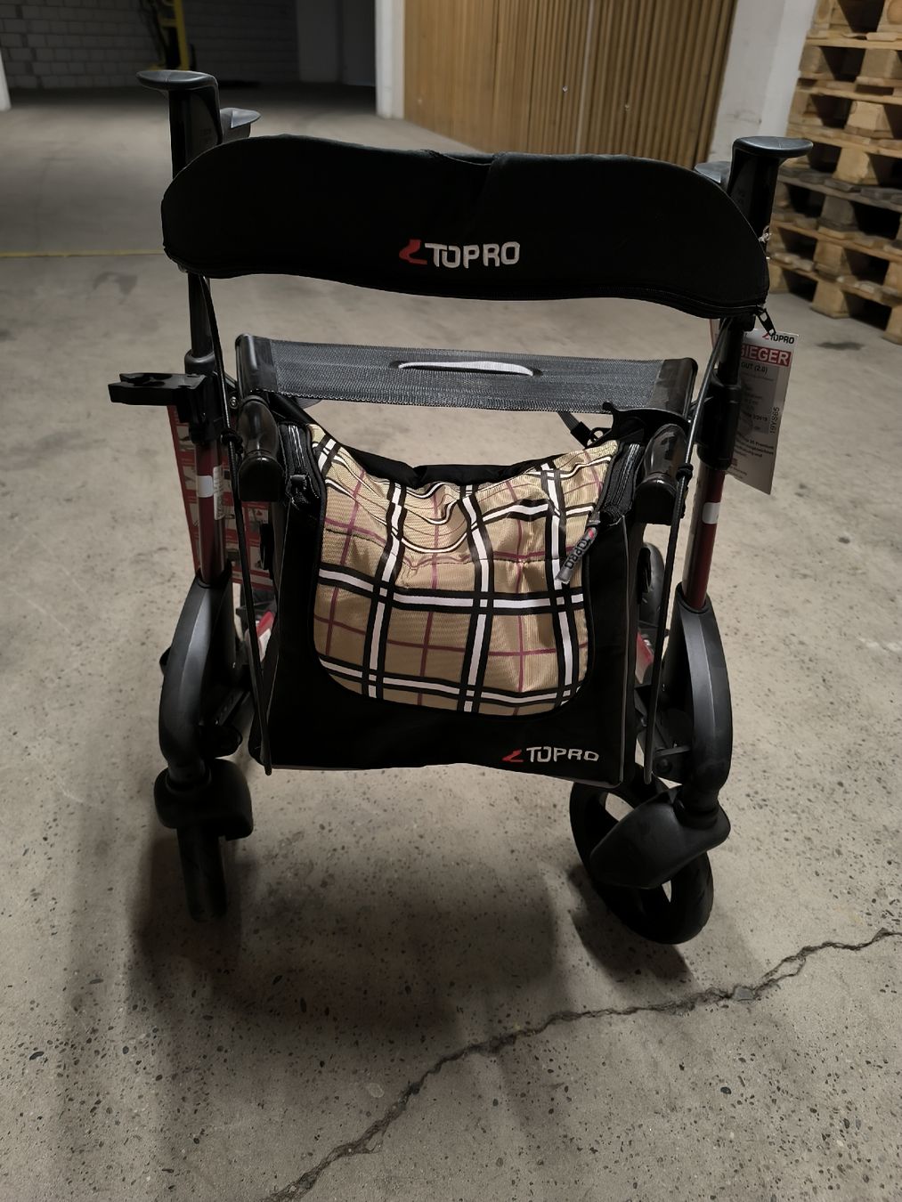 Aides à la marche: Rollator Topro 2G – Neuf (Voir description) à Allschwil par BezoBezo 1