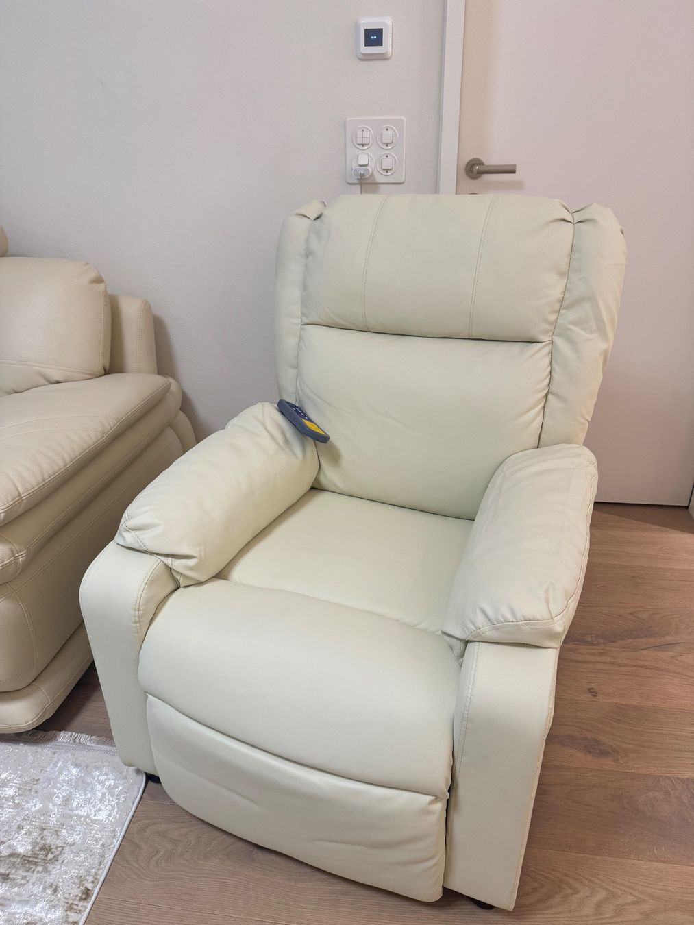 Beliani Poltrone: NEU!! Sessel – Nuovo e nell'imballaggio originale da Chur venduto da bde_k5cd 3