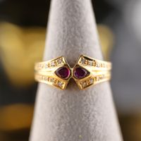 Goldring 18K mit Rubin und Diamanten