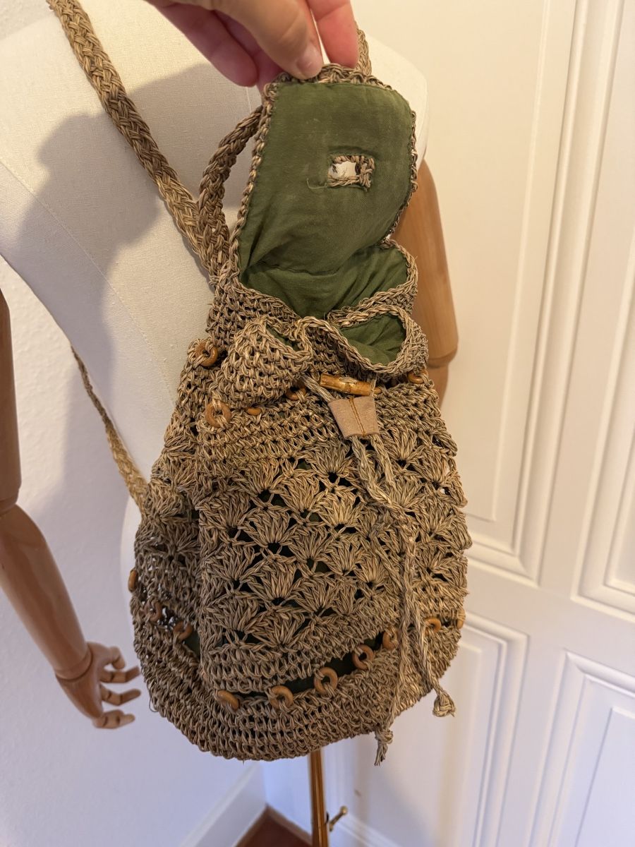 Rucksäcke: Summer Ready: Straw Backpack with Wooden Details! – Gebraucht aus Mies von nic_yk5d 3