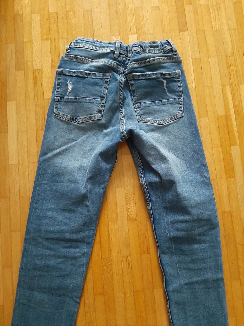 Pantaloni: Lot 2 Jeans stylés + pyjama  140 – Nuovo (secondo la descrizione) da Petit-Lancy venduto da pecaesculca 4