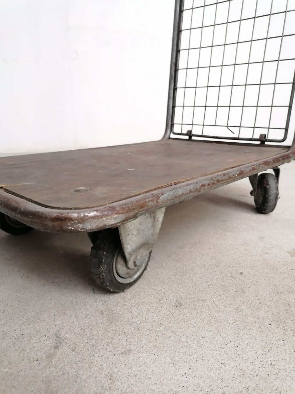 Valigie & Borse: Ancien chariot – Usato da Fribourg venduto da cla_x966 5