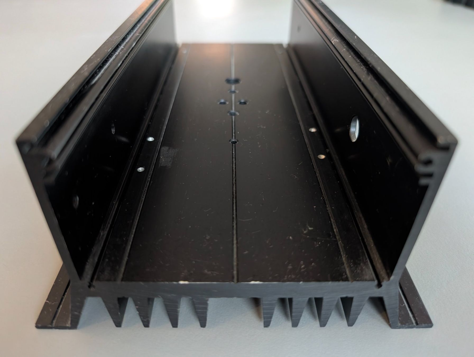 Componenti elettronici: Kühlkörper Aluminium – Usato da Winterthur venduto da jaherzog 2