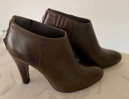 Stiefeletten in Braun, Gr. 37