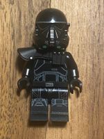 Lego Star Wars Death Trooper mit einem Custome Pauldron