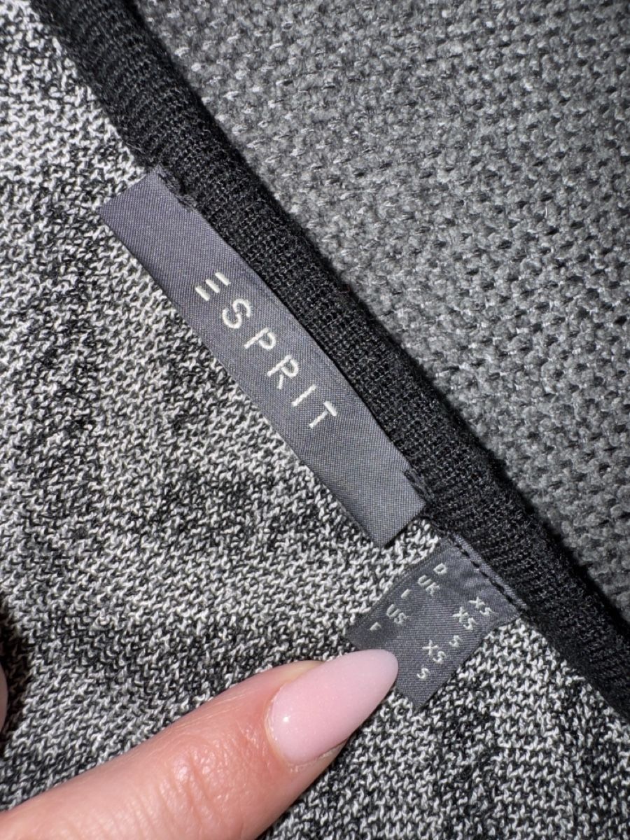 Esprit Maglioni & Felpe: Esprit Pullover, Grösse XS, Schwarz Weiss, Top Zustand – Nuovo (secondo la descrizione) da Zürich venduto da Rae0850 1