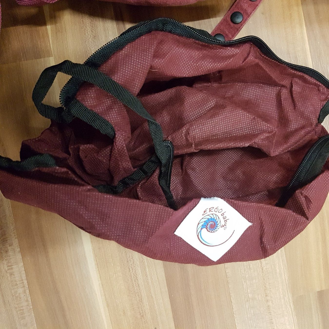 Ergo Baby Marsupi portabebè: Ergobaby carrier rot K17 – Usato da Schwarzenburg venduto da Flamingo07 2