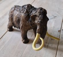 Mammut Spielfigur braun, gebrauchter Zustand 