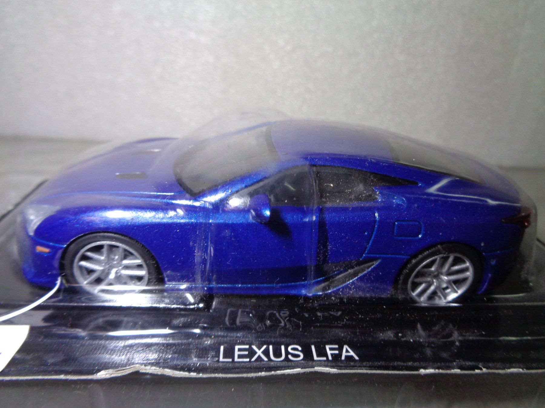 Lexus Modellini d'auto: Altaya 1:43 Lexus LFA – Nuovo e nell'imballaggio originale da Reconvilier venduto da rallycar 1