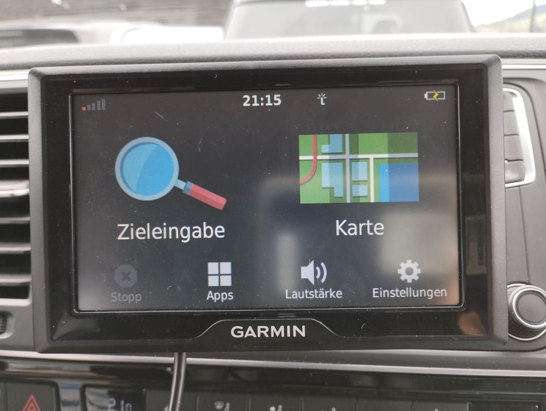 Garmin Navigation: GARMIN Navigationsgerät mit Anschluss und Halter – D'occasion à Schübelbach par Restwert_Schubelbach 1