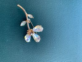 SOLAR Blumen-Brosche Gold mit Aurora Borealis Kristallen