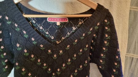 Robe pull  Manoush, détails fleurs, taille M