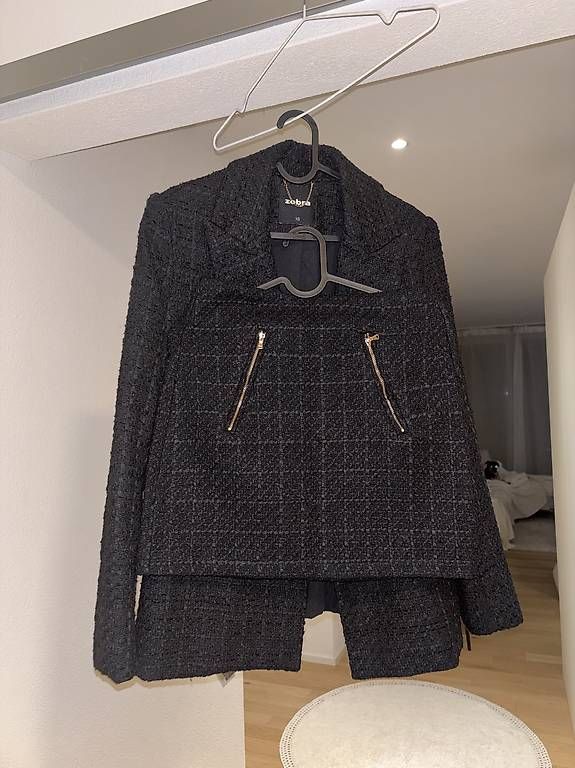 Anzüge & Kostüme: Elegantes Set Zebra Gr. XS – Gebraucht aus Tübach von AldinaHuskic 1