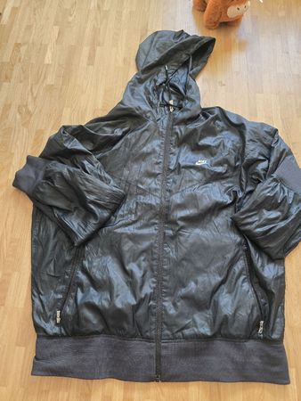 Veste Nike Windrunner noir, taille XL, comme neuve!