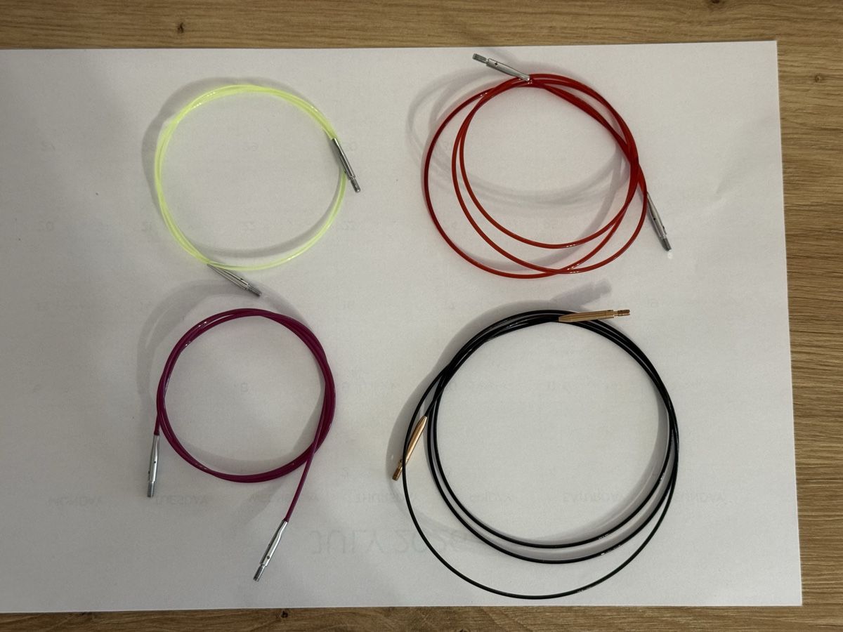 Kit bricolage: KnitPro Seile für Stricknadeln – Nuovo (secondo la descrizione) da Alchenflüh venduto da hel_n6bm