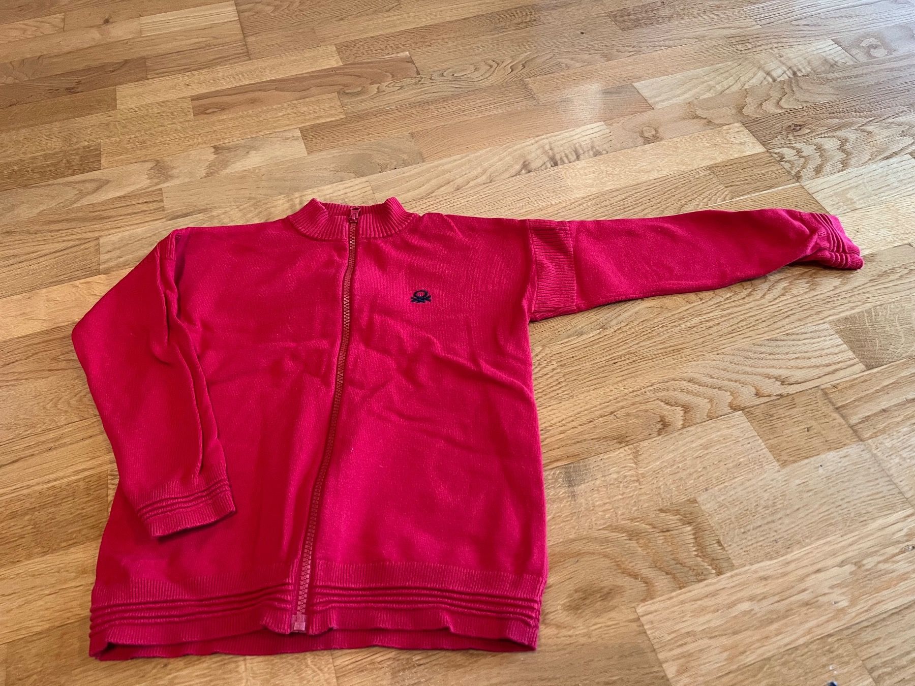 Benetton Giacche & Cappotti: Benetton Strickjacke Gr. 120 / S – Usato da Wallisellen venduto da Kaktus8304