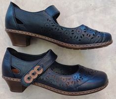Sommerschuhe im 38 dunkelblau