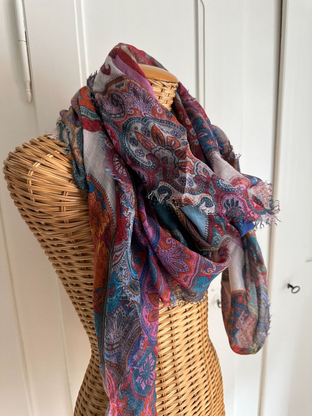 Foulard & Sciarpe: Schal bunt gemustert – Usato da Zürich venduto da Diazaio 1