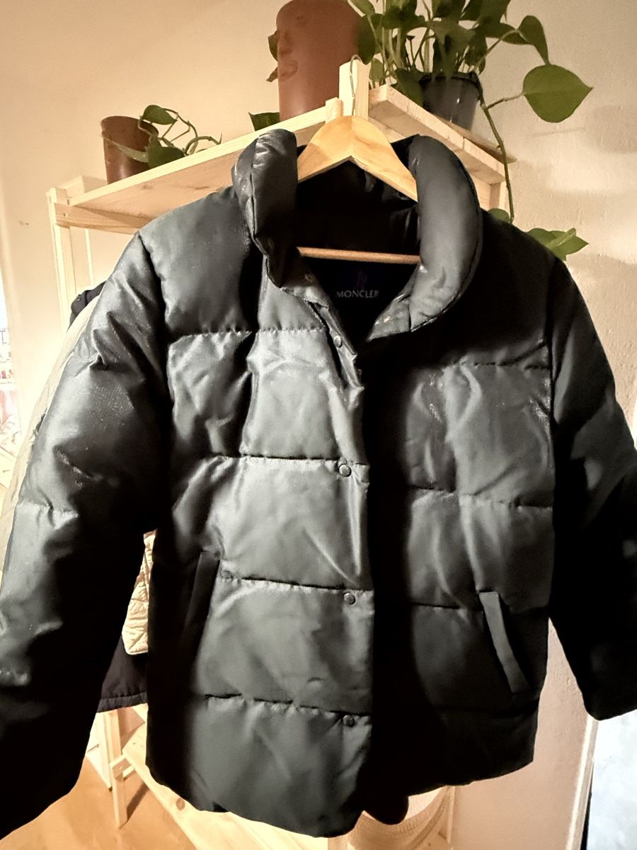Moncler Jacken: Moncler Jacke Grösse M  – Gebraucht aus Bern von Lia1501