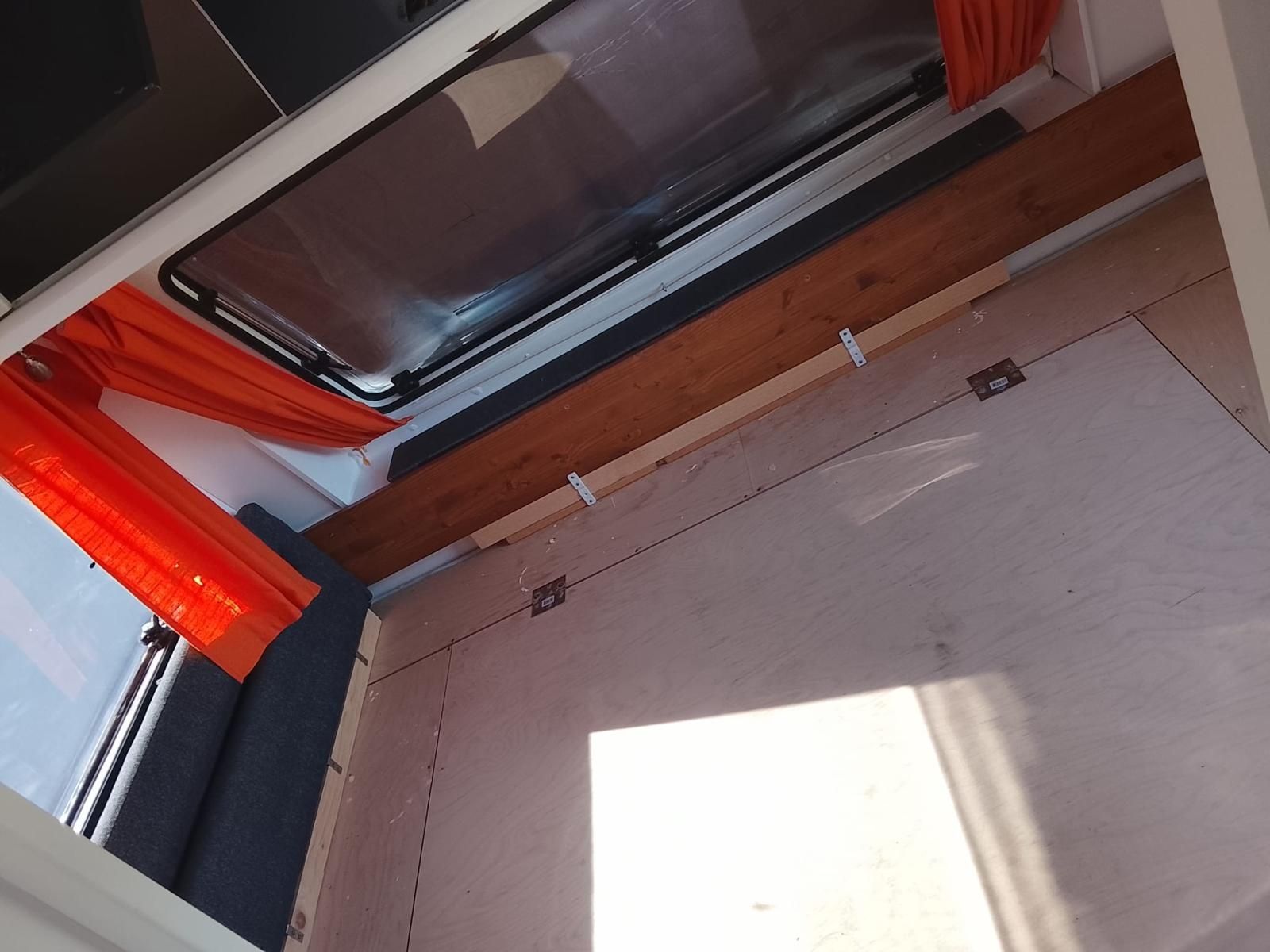 Hobby Véhicules de camping: Hobby Caravan Hobby 430 SB Elegance – D'occasion à Ins par dma_v2l6 7