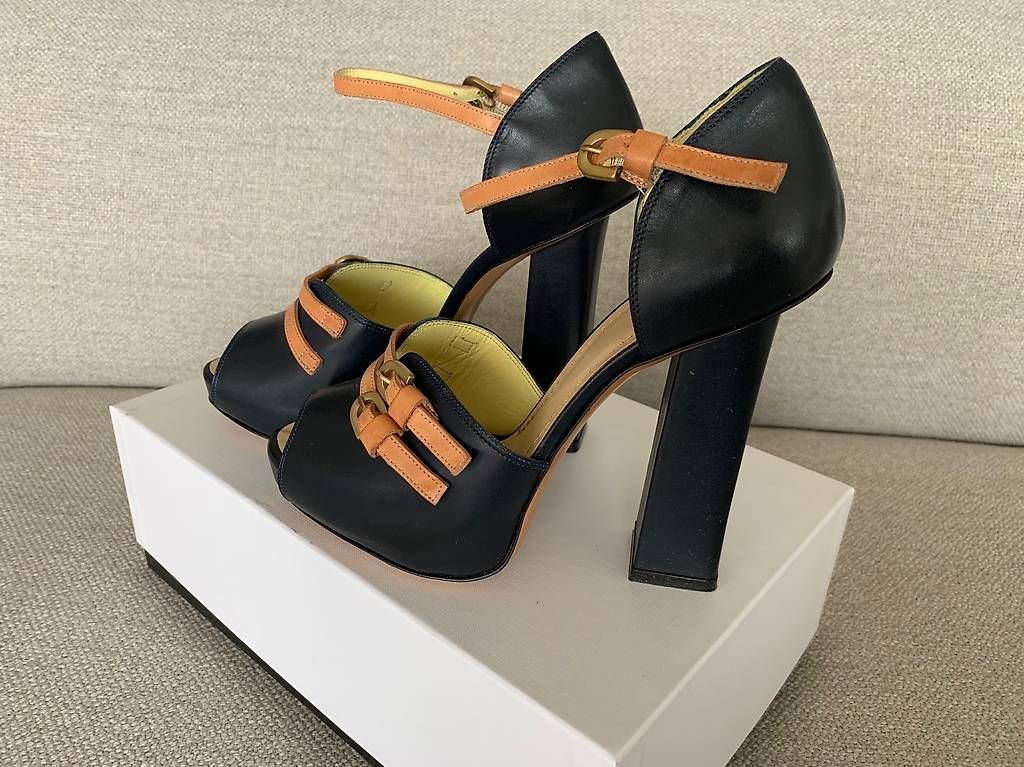 Scarpe da donna: Neue Extravagante Schuhe Pollini Gr 38 – Nuovo e nell'imballaggio originale da Meilen venduto da kroetli 1