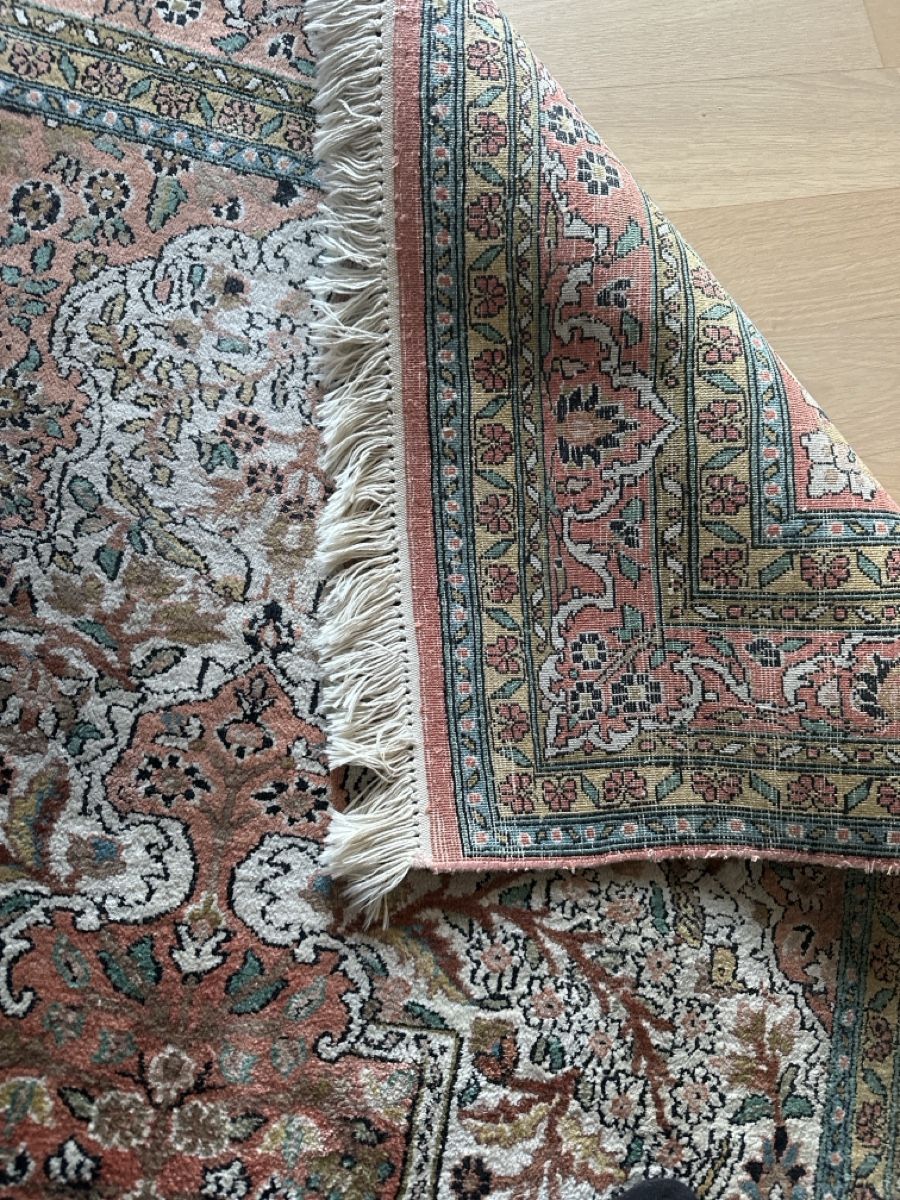 Tappeti: Teppich Handgeknüpft – Usato da Uster venduto da Ninii003 1