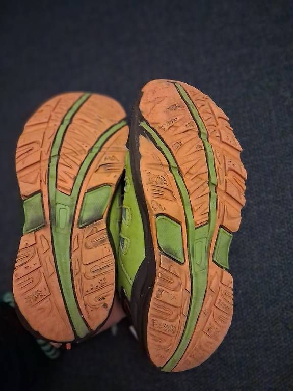 Scarpe per ragazzi: Kinderschuhe Vty Grösse 28 – Usato da Utzigen venduto da kramu1 1