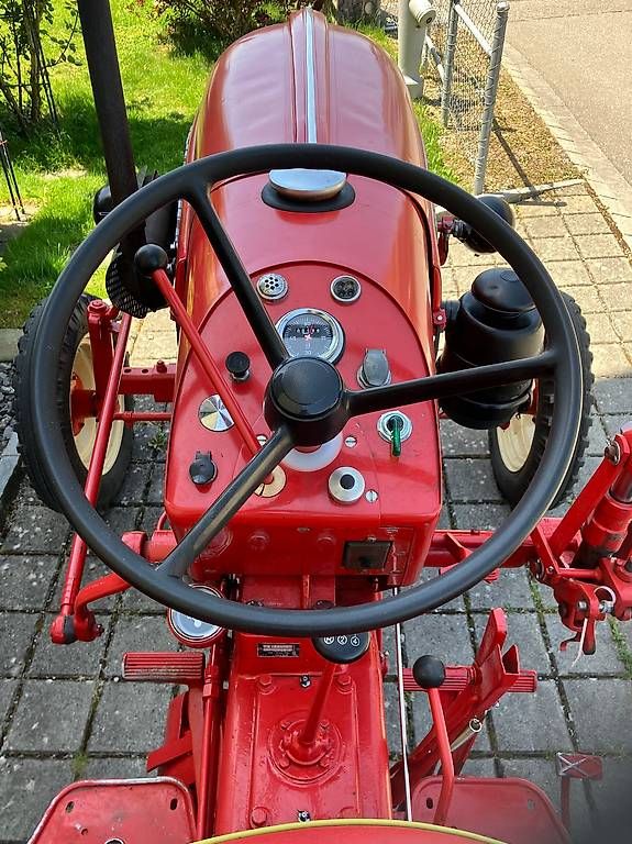Trattori: Traktor Porsche Standard T 217 – Usato da Avers venduto da Reve 4