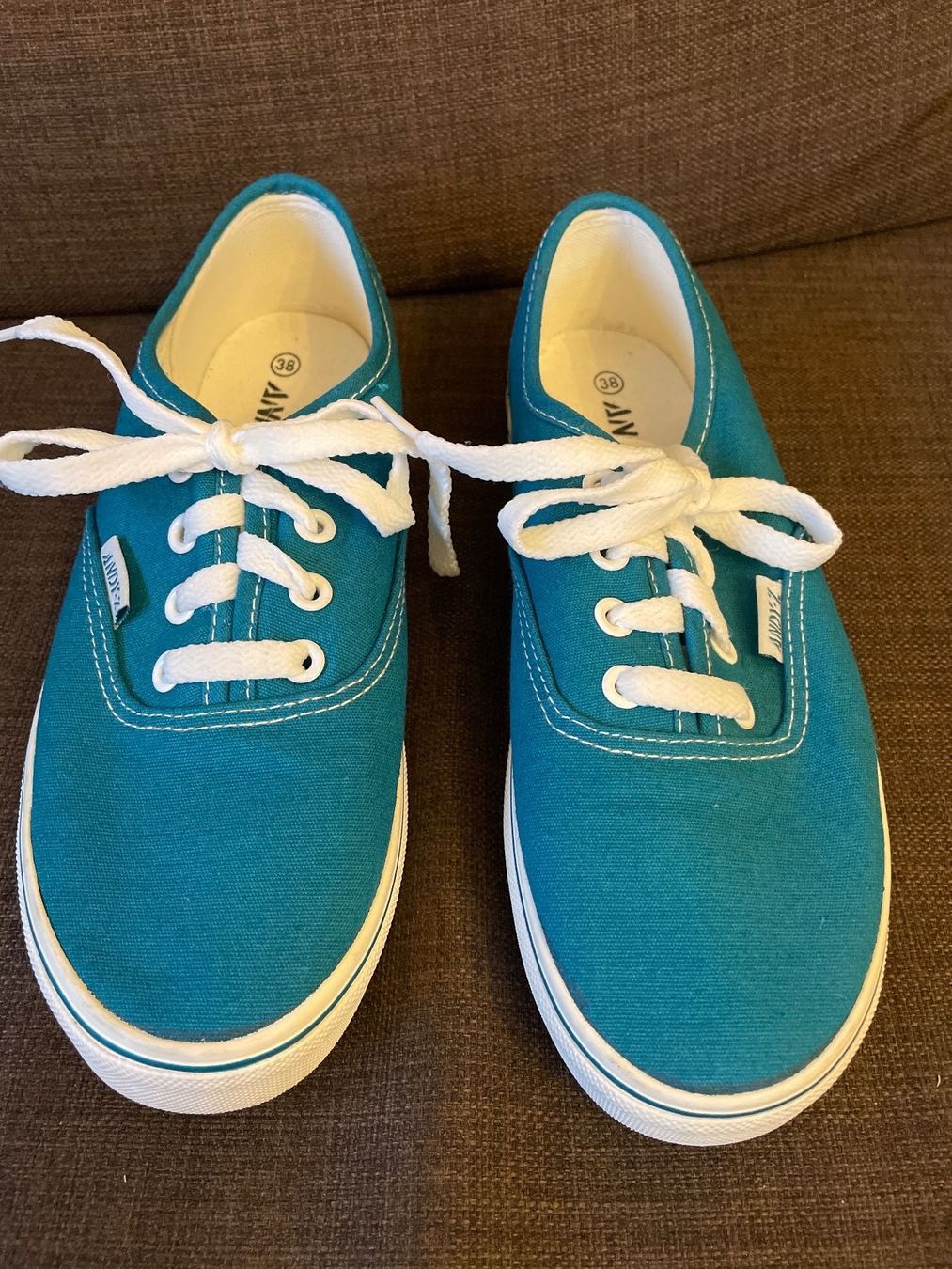 Scarpe da donna: Schuhe Gr. 38 NEU – Nuovo (secondo la descrizione) da Genève venduto da Livsonman