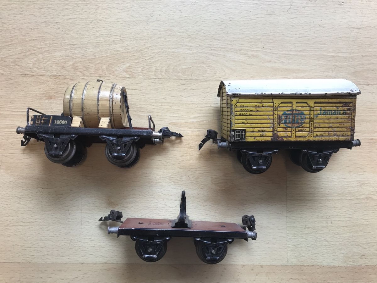 Märklin Modelleisenbahnen: Märklin Wagen Spur 0 – Gebraucht aus Zürich von Kiron 2