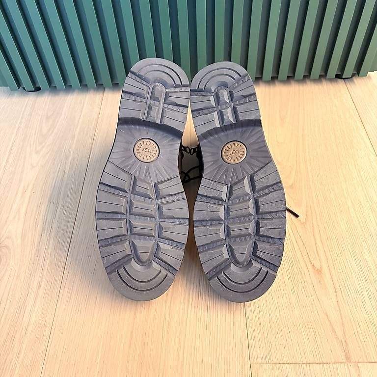 Scarpe da uomo: UGG Winterschuhe Herren, 44 – Usato da Solothurn venduto da Juliasju 3