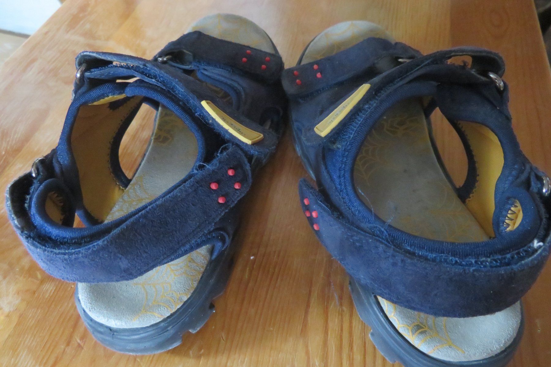 Superfit Scarpe per ragazzi: Sandalen von Superfit Gr. 33 – Usato da Steckborn venduto da Bibendum02 2