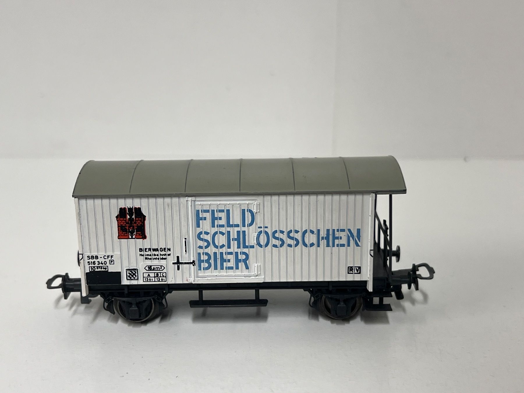 Liliput Trains électriques: Liliput Feldschlösschen Bier   SBB H0 AC – D'occasion à Neuenhof par ludovicco