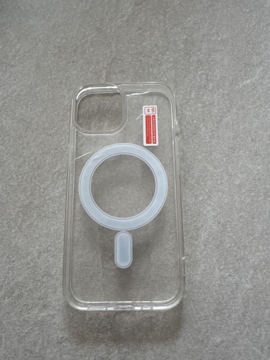 Apple Cover & Protezioni schermo: Cover iPhone 15 – Nuovo e nell'imballaggio originale da Buttikon SZ venduto da alf_g6sd