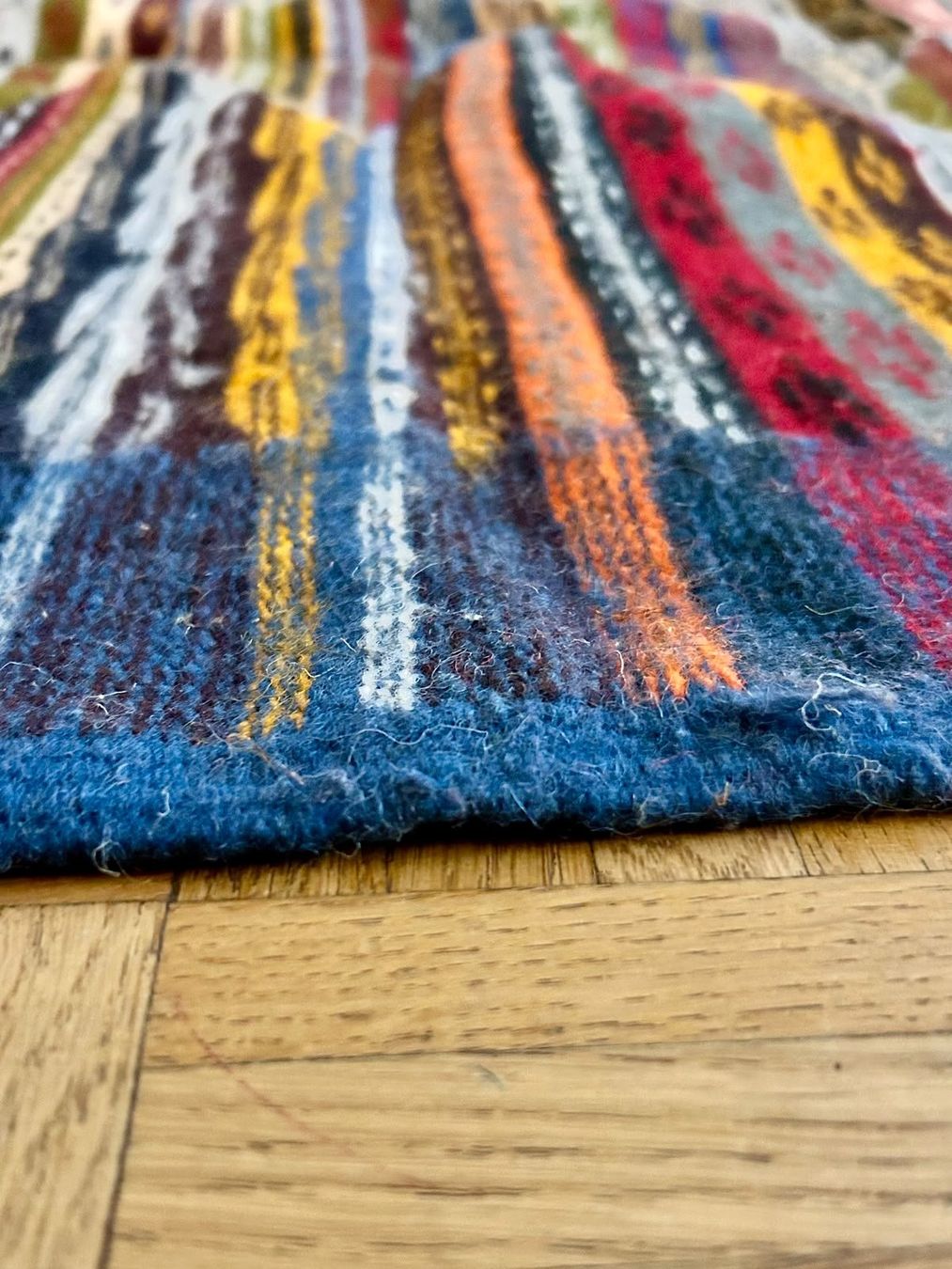 Tapis: Handgefertigter marokkanischer Teppich – Neuf (Voir description) à Zürich par nin_lisan97 2