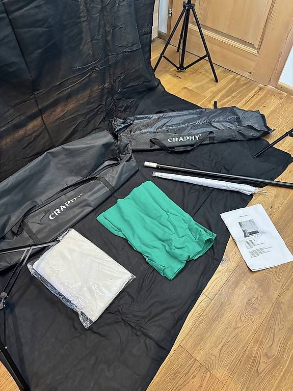 Altri Accessori: Fotostudio Hintergrund- & Regenschirm-Kit (Studio-Set) – Usato da Hütten venduto da oscardohr 1
