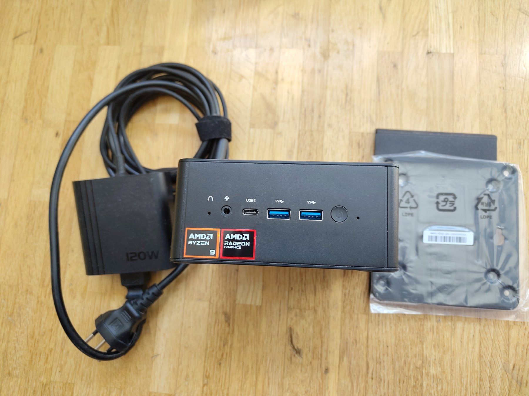Minis forum PC: Desktop PC: Minisforum UM890 Pro – Usato da Arlesheim venduto da m19Ricardo