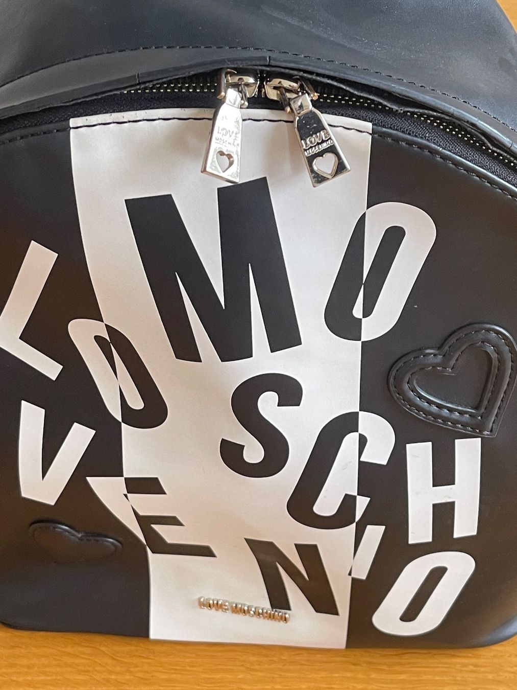 Moschino Zaini: Love Moschino Rucksack, neuwertig – Nuovo (secondo la descrizione) da Kreuzlingen venduto da shopaholicatheart_3 7