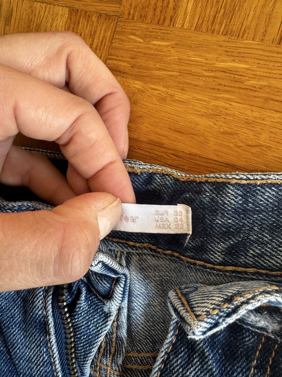 Jeans: Hot Pants Jeans – Nuovo (secondo la descrizione) da Zürich venduto da forestF4iry 1