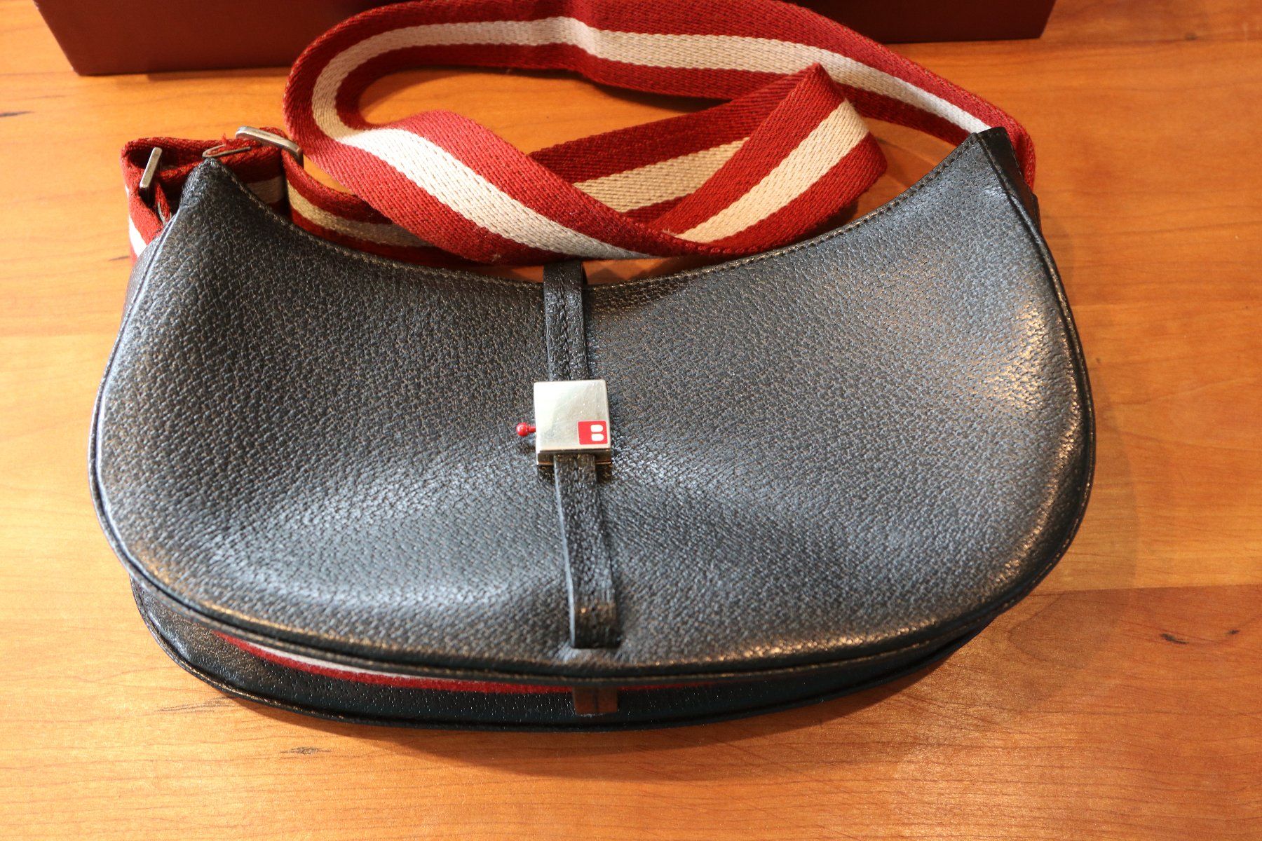 Bally Sacs femmes: Bally Handtasche – D'occasion à Dörflingen par kaiaMalou 1
