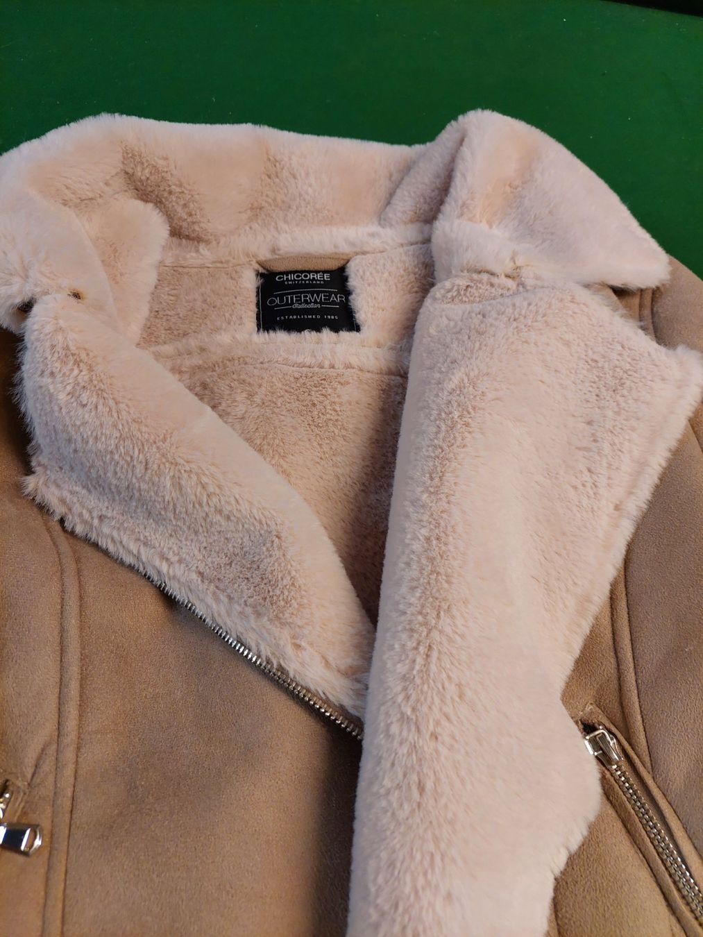 Vestes: Jacke mit Kunstfell – D'occasion à Wynau par Meysi 1