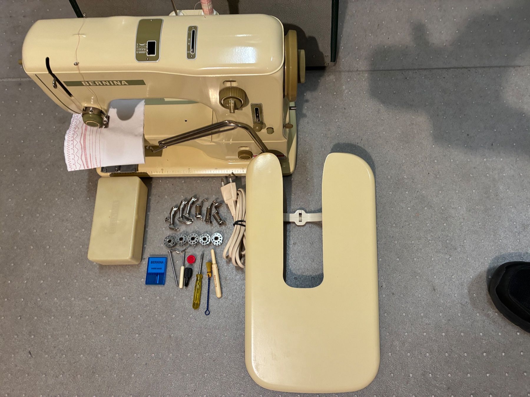 Bernina Machines à coudre: Bernina 531-1 mit 6 Monate Garantie – D'occasion à Hendschiken par zkos 3