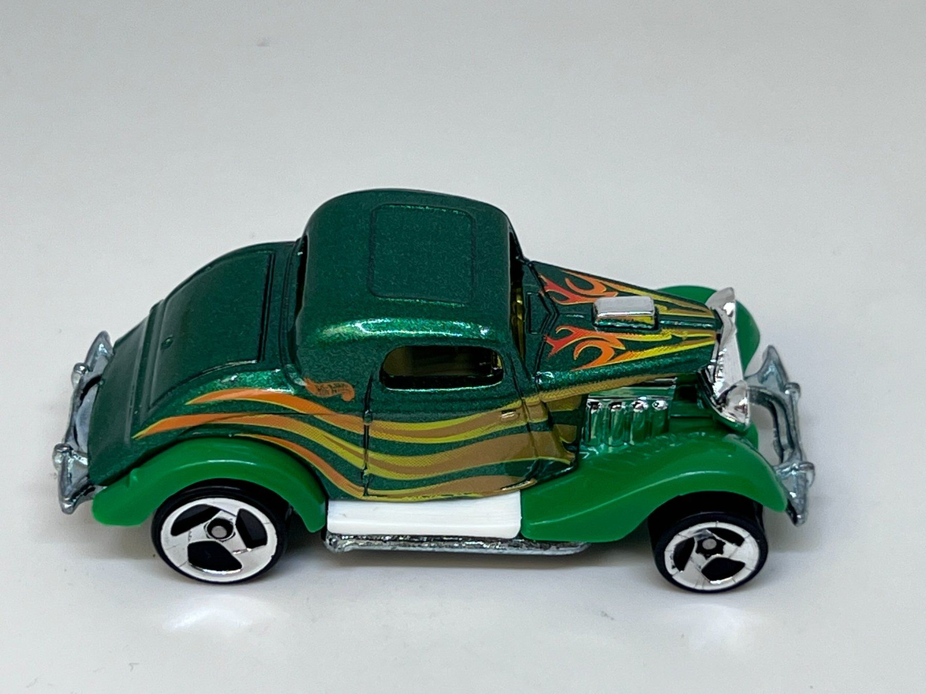 Hot Wheels Voitures modèles: Hot Wheels 3 Window '34 #109 – D'occasion à Wildegg par LaaBoutique 1