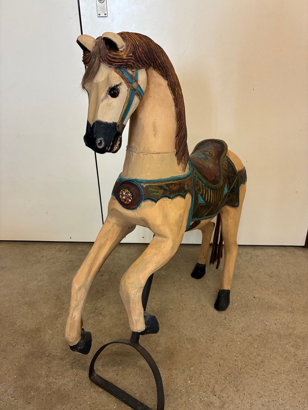 Figurines: Karussellpferd aus Holz – D'occasion à Gümligen par Roe22 2