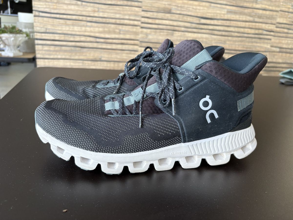 On Chaussures hommes: On Schuh Cloud Hi Edge 44.5 – D'occasion à Staufen par F14_tomcat 7