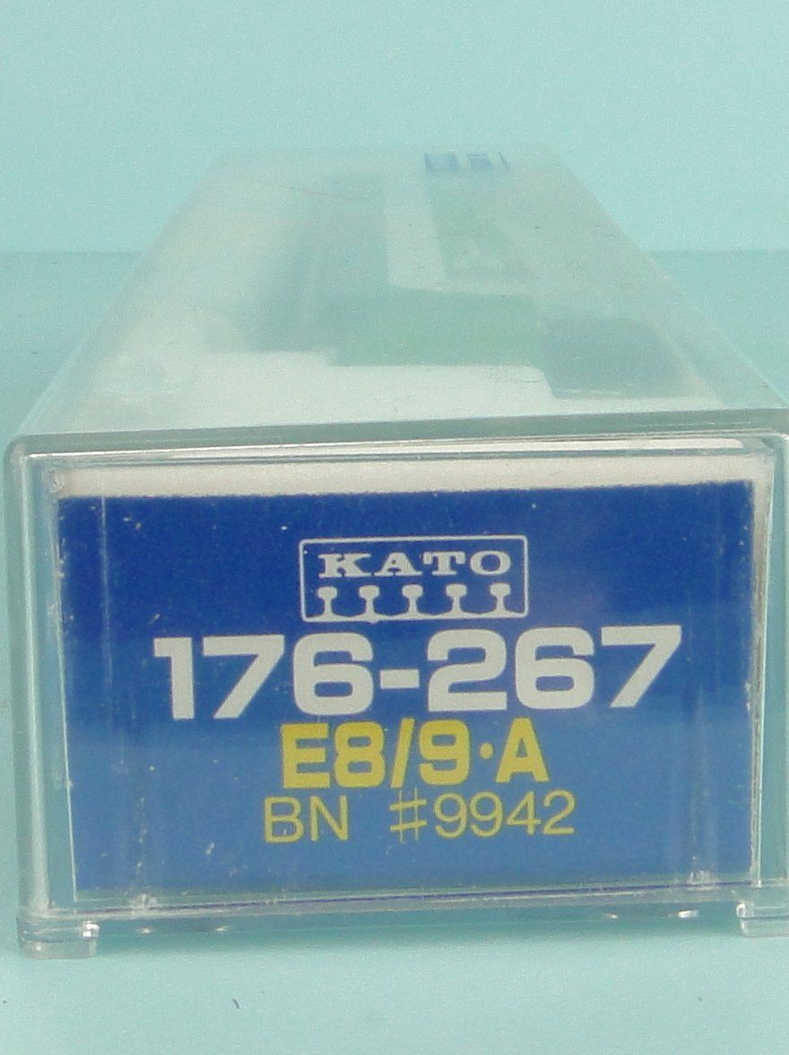 Kato Modelleisenbahnen: Kato Spur N 176-267 E 8/9 A Burlington – Gebraucht aus Bülach von cann11 2