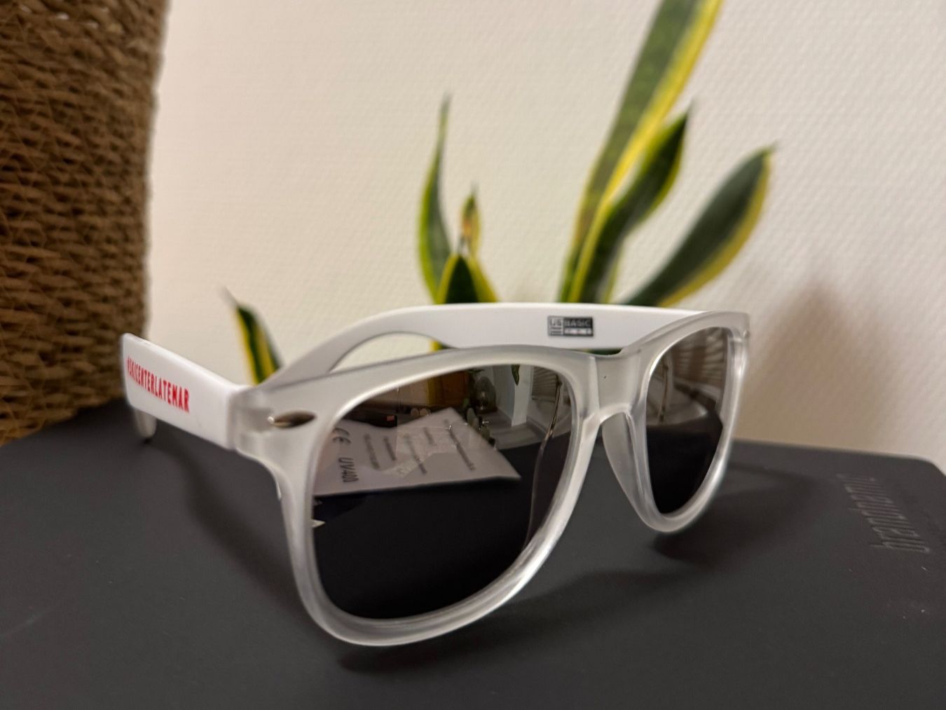 Occhiali & Lenti: Ski Center Sonnenbrille – Nuovo e nell'imballaggio originale da Zürich venduto da maj_x5cp
